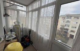 Apartament 3 camere, semi-decomandat, 50 mp, zona Craiovita Noua-Elena Farago