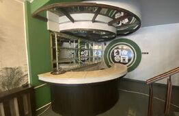 Cladire comerciala P+2 , stradal, 377 mpu, zona Medicina veche!