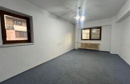 Apartament cu 3 camere la parter, 74 mp, pretabil spațiu comercial, central