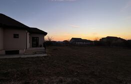 Teren intravilan 1.165 mp, toate utilitățile, Bariera Vâlcii