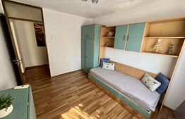 Apartament 3 camere, 2 bai, decomandat, 68 mp utili, etaj 2, zona centrala