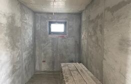 Casă la gri plan parter Malu Mare - Preajba 