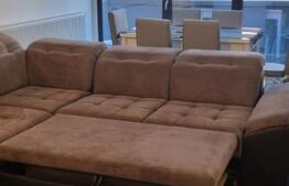 Apartament tip Penthouse,  3 camere, 105 mp, terasa si piscina, gratar