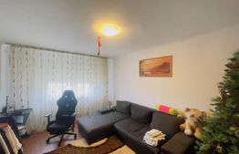 Apartament decomandat, 4 camere, 92 mp, zona Cornitoiu