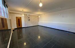 Spatiu comercial, 48 mp, zona Brazda