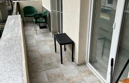 Apartament cu 2 camere, decomandat, 66 mp, centrala si AC, zona Bacriz
