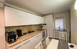 Apartament cu 3 camere, 66 mp, decomandat, zona Parculet Rovine