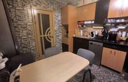 Apartament cu 2 camere decomandat, 56 mp, zona Segarcea