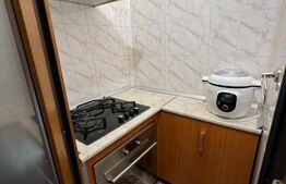 Apartament cu 4 camere decomandat, 79,46 mp,  zona Sara