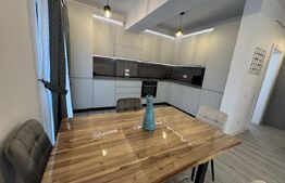 Apartament cu 2 camere 64mp, prima inchiriere, parcare, zona centrala 