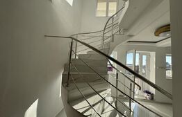 Casa cu 9 incaperi, P+1 283.69 mp, cartier Romanesti