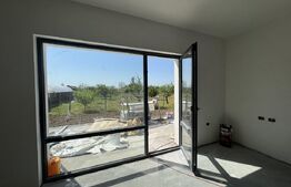 Casa parter, 115 mp construti, 435 mp teren, Carcea zona Primarie