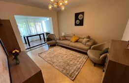 Apartament de 3 camere cu curte privata de 100mp 