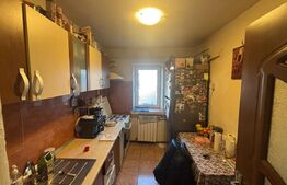 Apartament 3 camere semidecomandat, 56mp, zona Insula 1 Mai