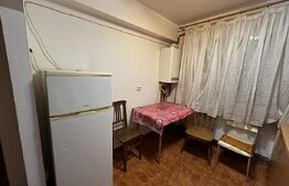 Apartament 3 camere 62 mp + balcon, centrala termica, zona ultracentral