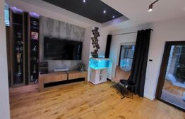 Apartament de lux cu 4 camere, 170 mp, terasă și curte privată, zona centrală