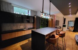 Apartament de lux cu 4 camere, 170 mp, terasă și curte privată, zona centrală