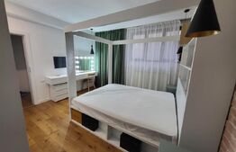 Apartament de lux cu 4 camere, 170 mp, terasă și curte privată, zona centrală