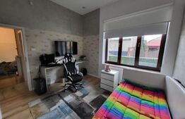 Apartament de lux cu 4 camere, 170 mp, terasă și curte privată, zona centrală