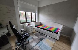 Apartament de lux cu 4 camere, 170 mp, terasă și curte privată, zona centrală