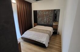 Apartament de lux cu 4 camere, 170 mp, terasă și curte privată, zona centrală