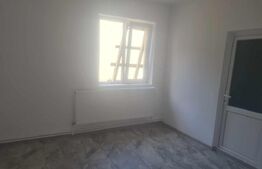 Casă cu 5 camere, D+P, 180 mp, centrală, AC, curte de 200 mp,zona Centru