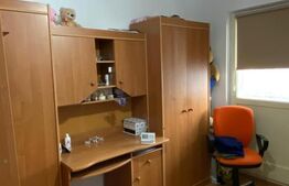 Apartament 3 camere decomandate, zona Intim