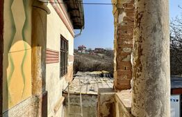 Conac cu teren intravilan 8759 mp, priveliste panoramica, Ciutura