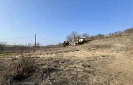 Conac cu teren intravilan 8759 mp, priveliste panoramica, Ciutura