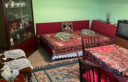 Casa batraneasca, locuibila, Podari, teren 1050 mp