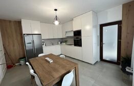 Casa deosebita, 300 mpu, teren 692 mp