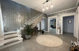 Casa deosebita, 300 mpu, teren 692 mp
