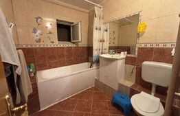 Apartament 3 camere decomandat, 72 mp utili, Craiovita Noua, zona Materna