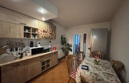 Apartament 3 camere decomandat, 72 mp utili, Craiovita Noua, zona Materna