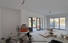 Spațiu comercial parter bloc nou, 60 mp, vitrină, parcare, zona Ford