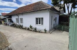Casa de vanzare, cu 3 camere, 80 mp, teren 480 mp, zona Brestei