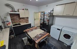 Casa de vanzare, cu 3 camere, 80 mp, teren 480 mp, zona Brestei