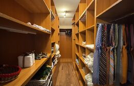 Casă primitoare P + E, 183 mp, toate utilitățile, 588 mp teren, zona Cârcea