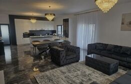 Casa lux, 3 camere, 180 mp utili si 660 mp teren, zona Metro