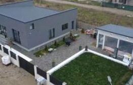 Casa moderna cu 180 mpu si 660 mp teren, zona Metro