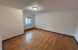 Apartament 3 camere, 74 mp, pretabil spatiu birouri, zona centrala