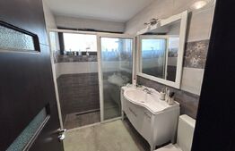 Casa 240 mp, 5 dormitoare, 2000 mp curte, zona Aeroportului