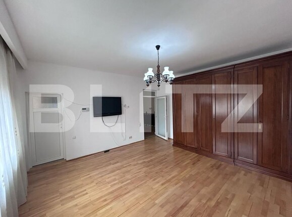 Casa de închiriat 10 camere 1 Mai - 167385CI | BLITZ Craiova | Poza24