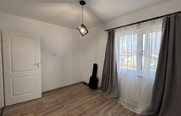 Casă P + E parte din triplex, 94 mp, 122 mp teren, zona Damila