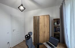 Casă P + E parte din triplex, 94 mp, 122 mp teren, zona Damila