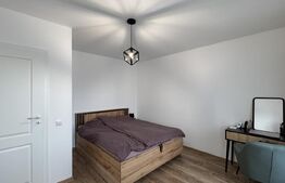 Casă P + E parte din triplex, 94 mp, 122 mp teren, zona Damila