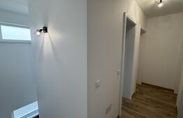 Casă P + E parte din triplex, 94 mp, 122 mp teren, zona Damila