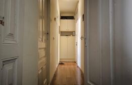 Casa cu 4 camere, 128 mp utili si 303 mp teren, zona centrala