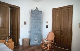 Casa cu 4 camere, 128 mp utili si 303 mp teren, zona centrala