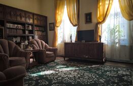 Casa cu 4 camere, 128 mp utili si 303 mp teren, zona centrala